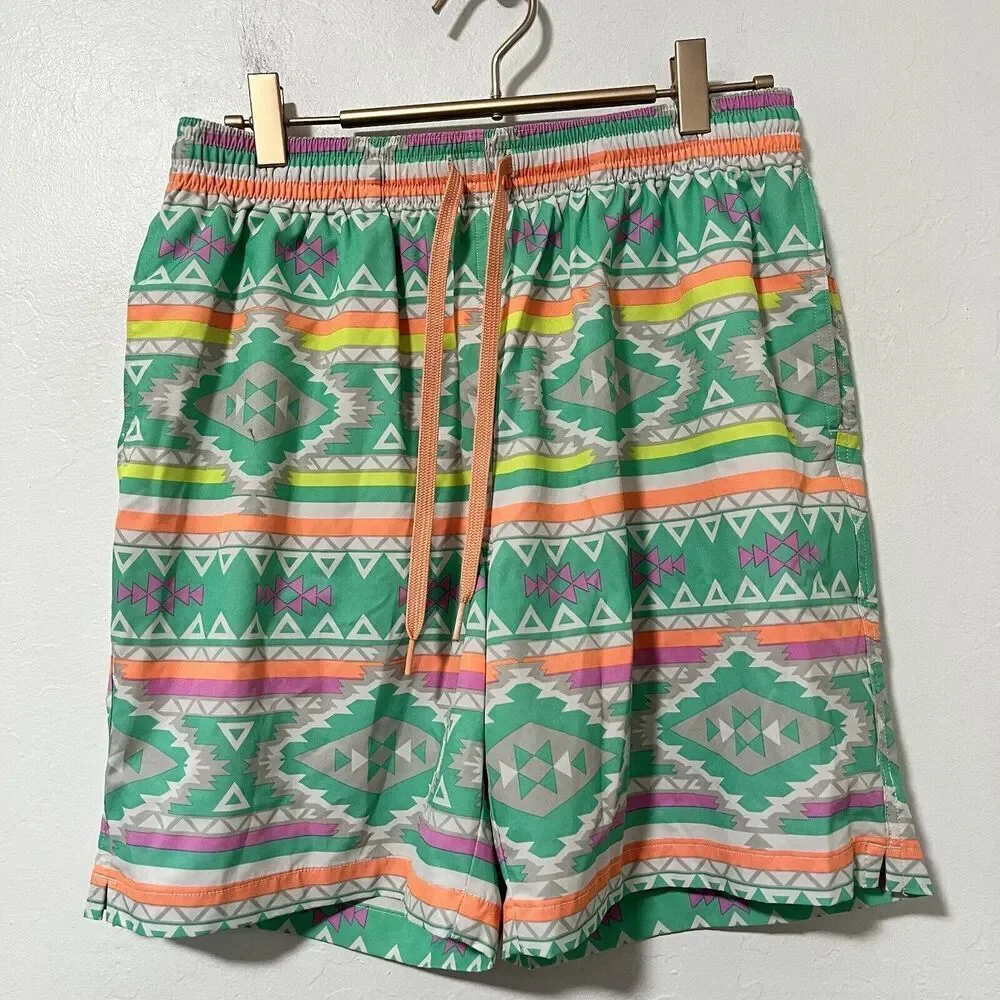 Chubbies En Fuego Aztec 7” Swim Trunks‎ Size M Lined Beach Vacation Men's NWOT